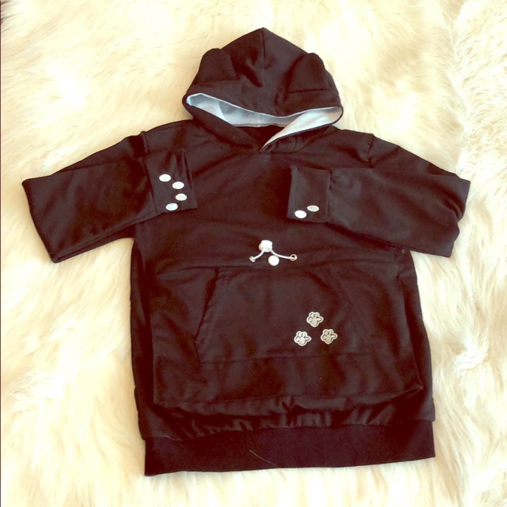 Cat sweater with pouch